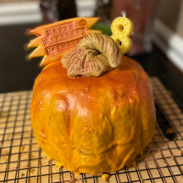 My granddaughter wanted a pumpkin cake for her birthday and I couldn't figure out how to write Happy Birthday on this cake, so I used press in letters on yellow fondant then dusted the fondant with the orange luster dust. I decided it made a nice shaded effecton the glazed frosting as well. Not messy like real glitter - cleans up easily and no taste or gritting feeling when eating it.